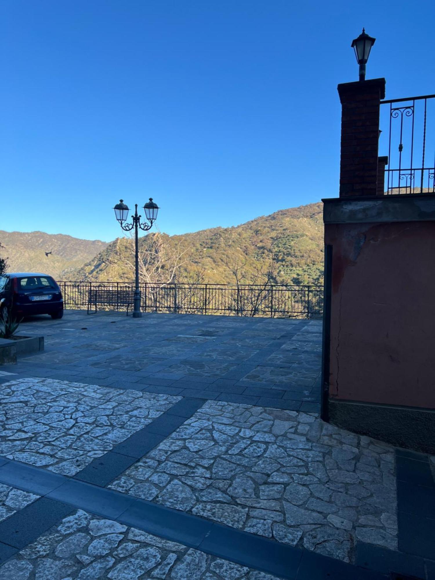 Casa Belvedere Motta Camastra Gole Alcantara Ngoại thất bức ảnh