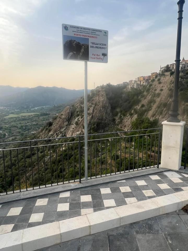 Casa Belvedere Motta Camastra Gole Alcantara Ngoại thất bức ảnh